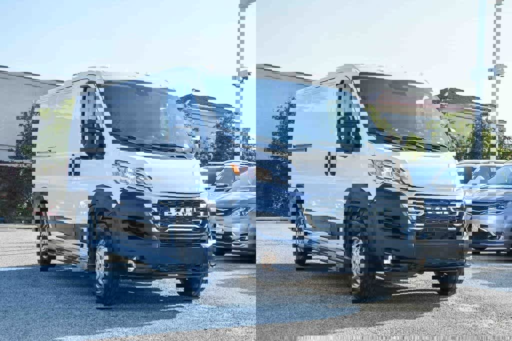 Used 2023 RAM ProMaster 2500 image 3