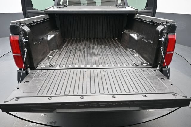 Certified 2024 Toyota Tacoma SR5 AWD/4WD image 29