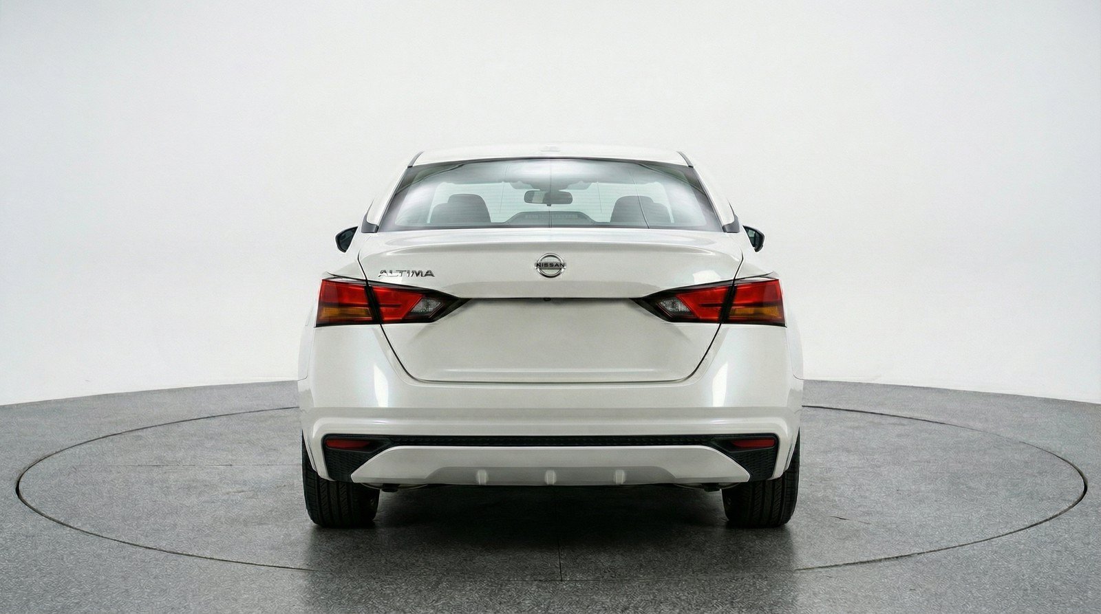 Used 2025 Nissan Altima 2.5 SV FWD image 7