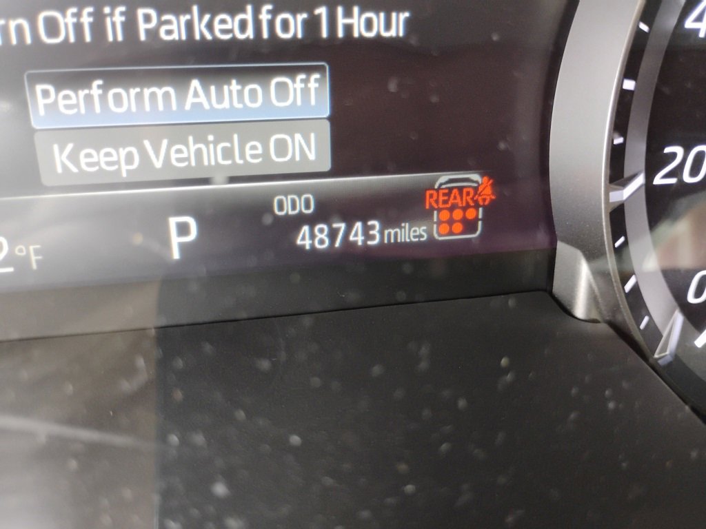 Used 2024 Toyota Highlander LE image 13