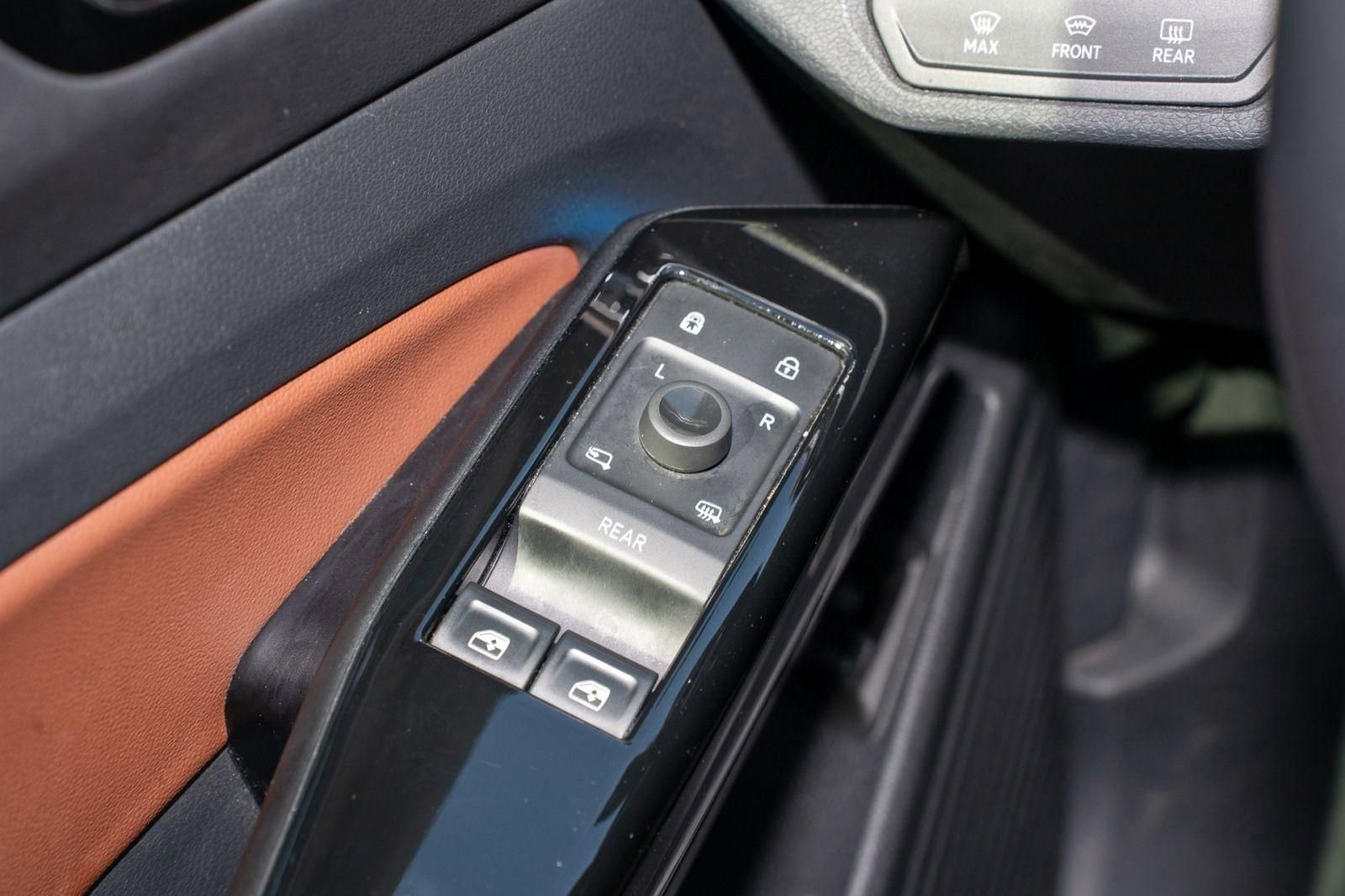 Used 2021 Volkswagen ID.4 Pro S image 27