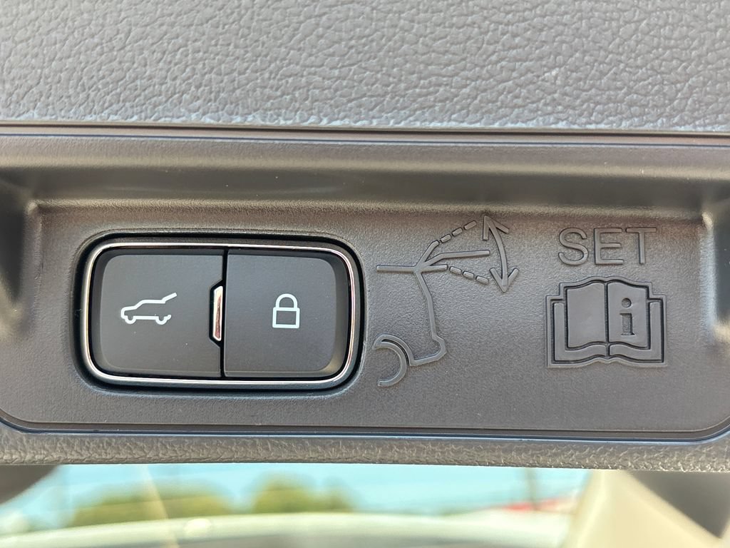 New 2026 Ford Explorer Active AWD/4WD image 29