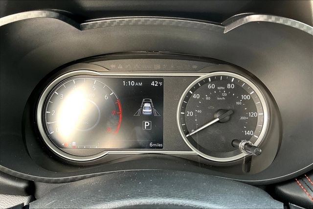 New 2025 Nissan Versa SR w/ Trunk Package image 18