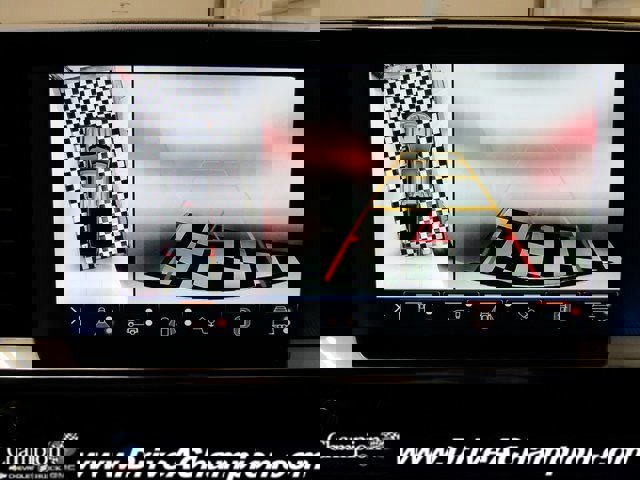 Certified 2025 Chevrolet Silverado 1500 LTZ image 9