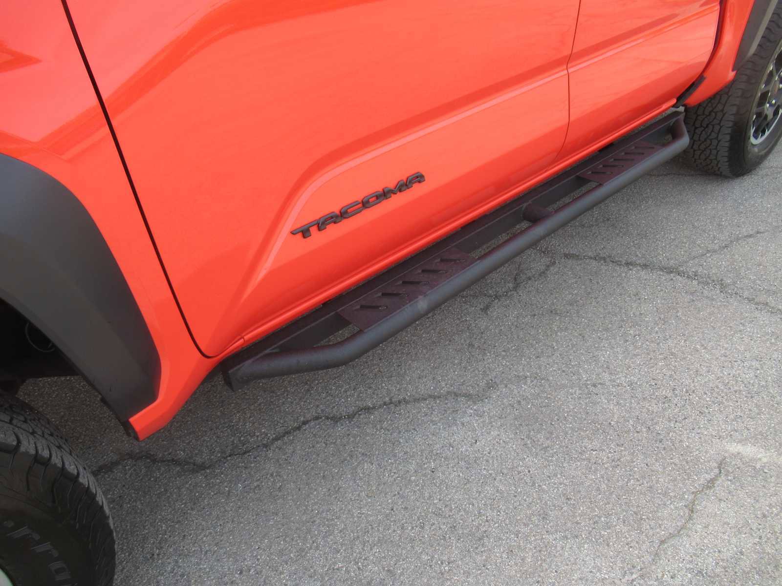 Used 2024 Toyota Tacoma TRD Off-Road image 13