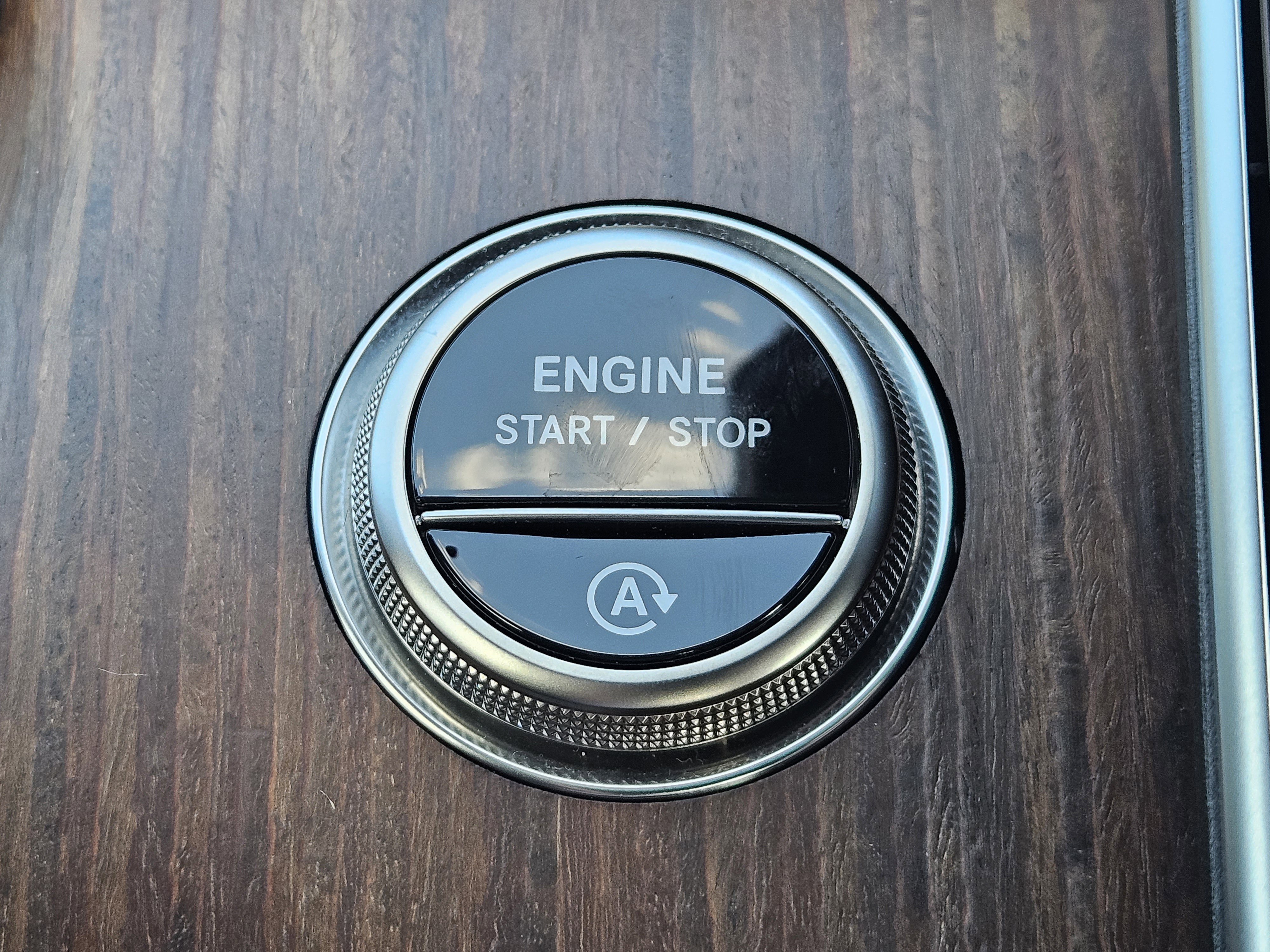 Used 2025 Mercedes-Benz C 300 Sedan image 21