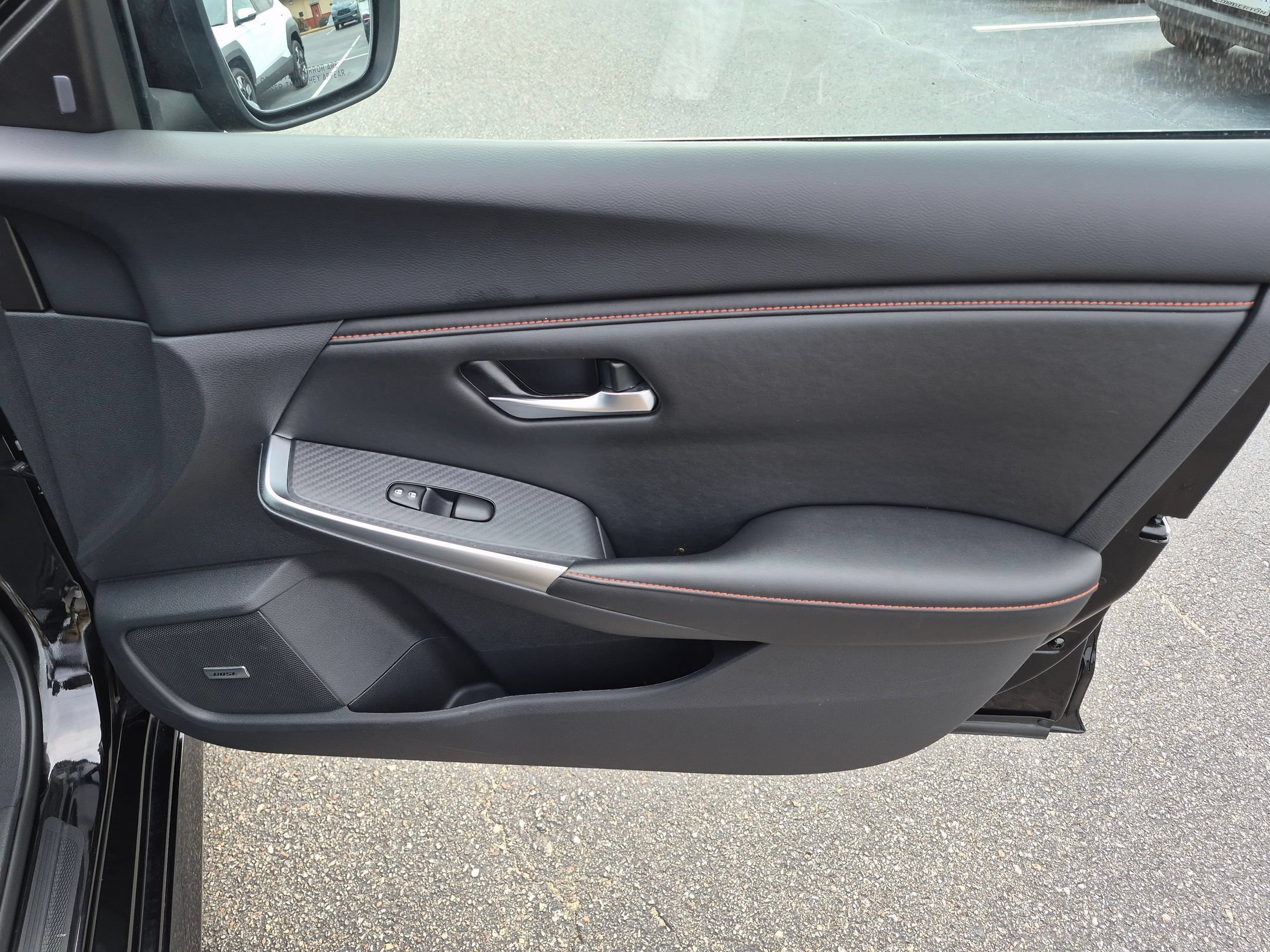 Used 2025 Nissan Sentra SR w/ SR Premium Package FWD image 32