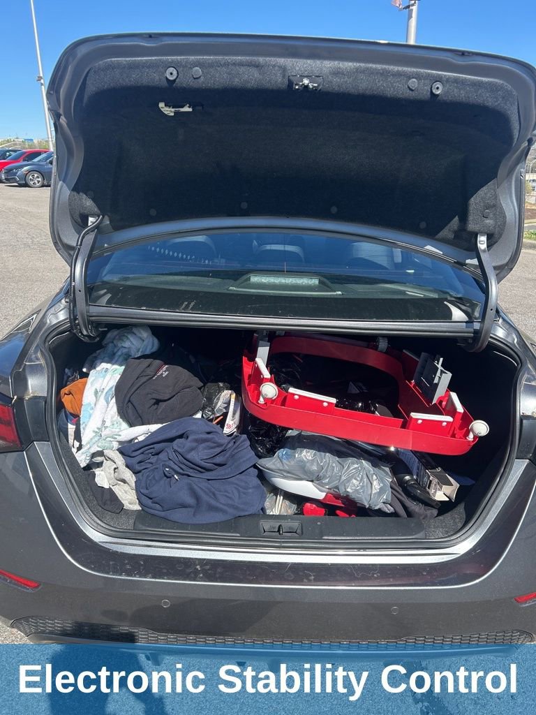 Used 2025 Nissan Sentra S image 8