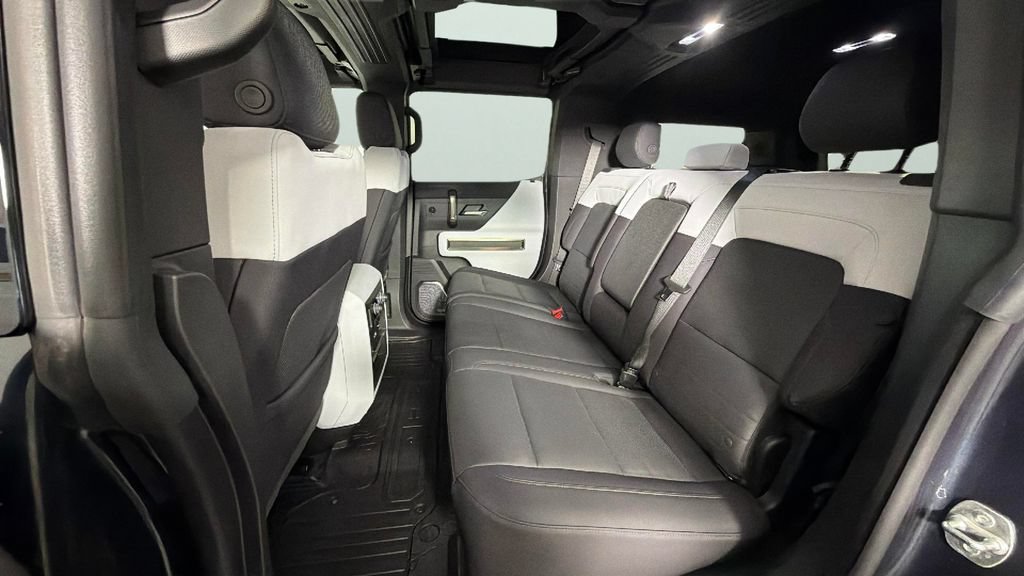 Certified 2025 GMC Hummer EV 3X AWD/4WD image 27
