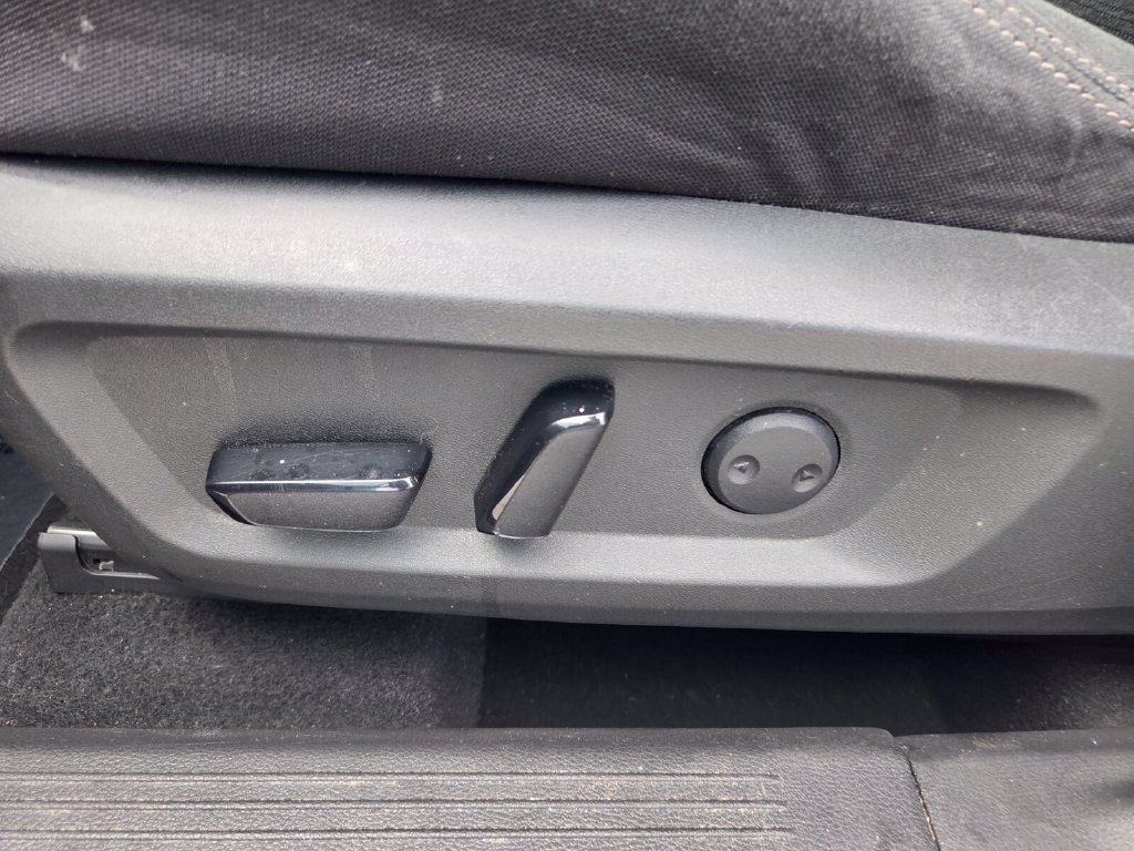 Used 2021 Nissan Rogue SV FWD image 10