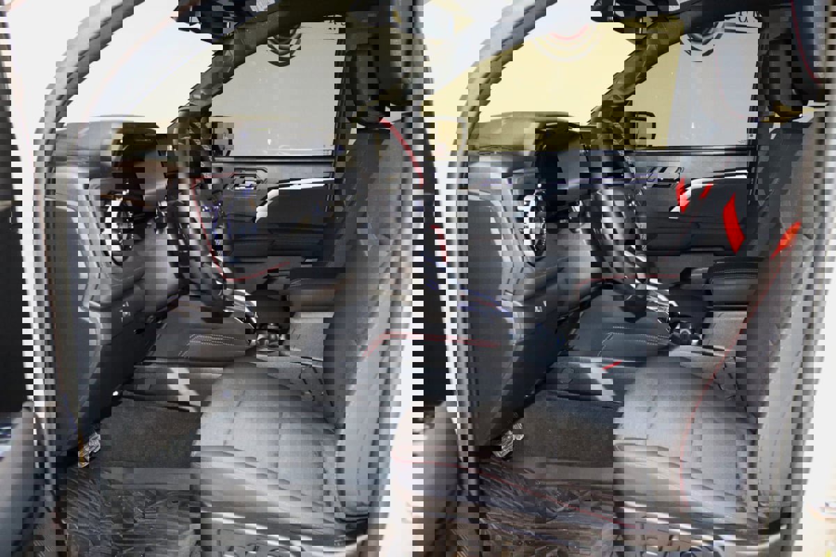 Used 2024 Chevrolet Colorado Z71 w/ Z71 Convenience Package 2 image 36