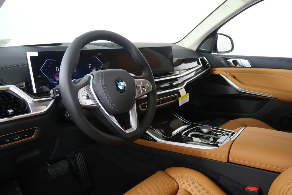 Used 2026 BMW X7 xDrive40i w/ Premium Package image 12