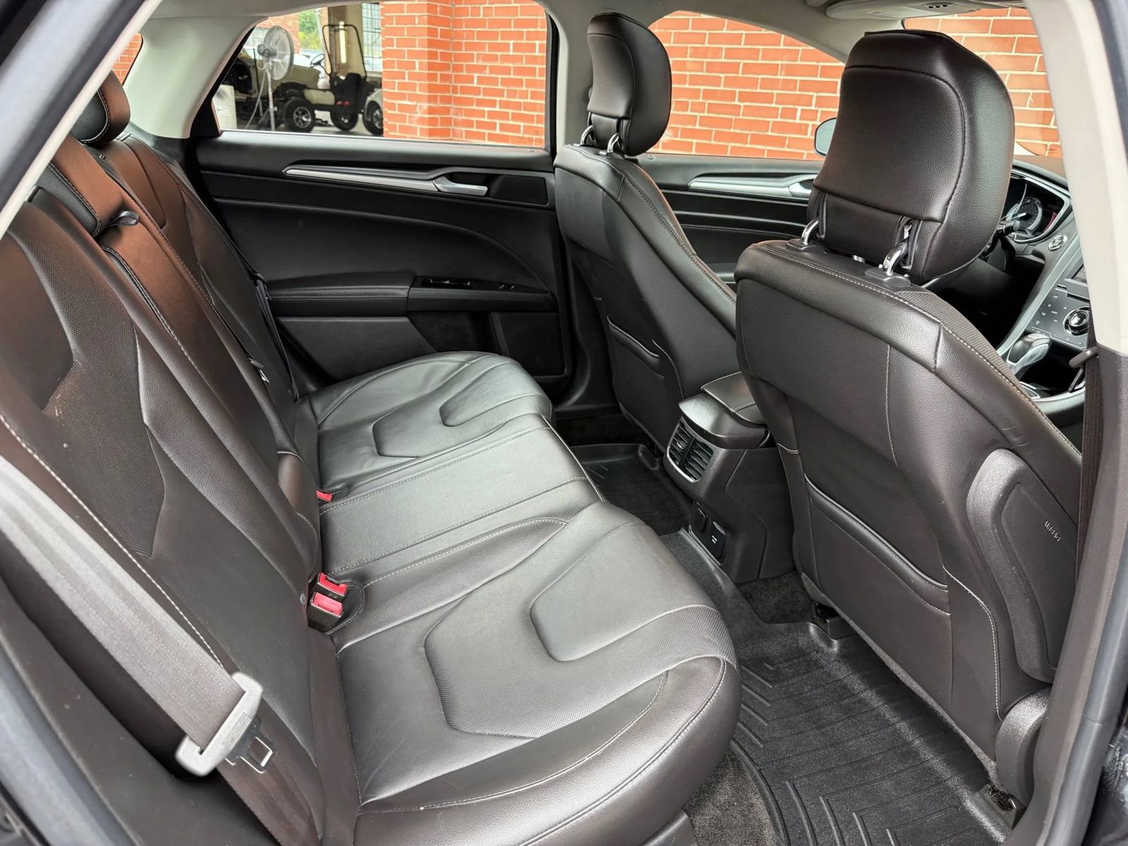 Used 2014 Ford Fusion Titanium image 16