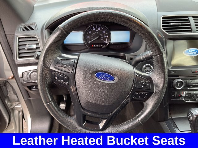Used 2018 Ford Explorer XLT w/ Equipment Group 202A AWD/4WD image 15