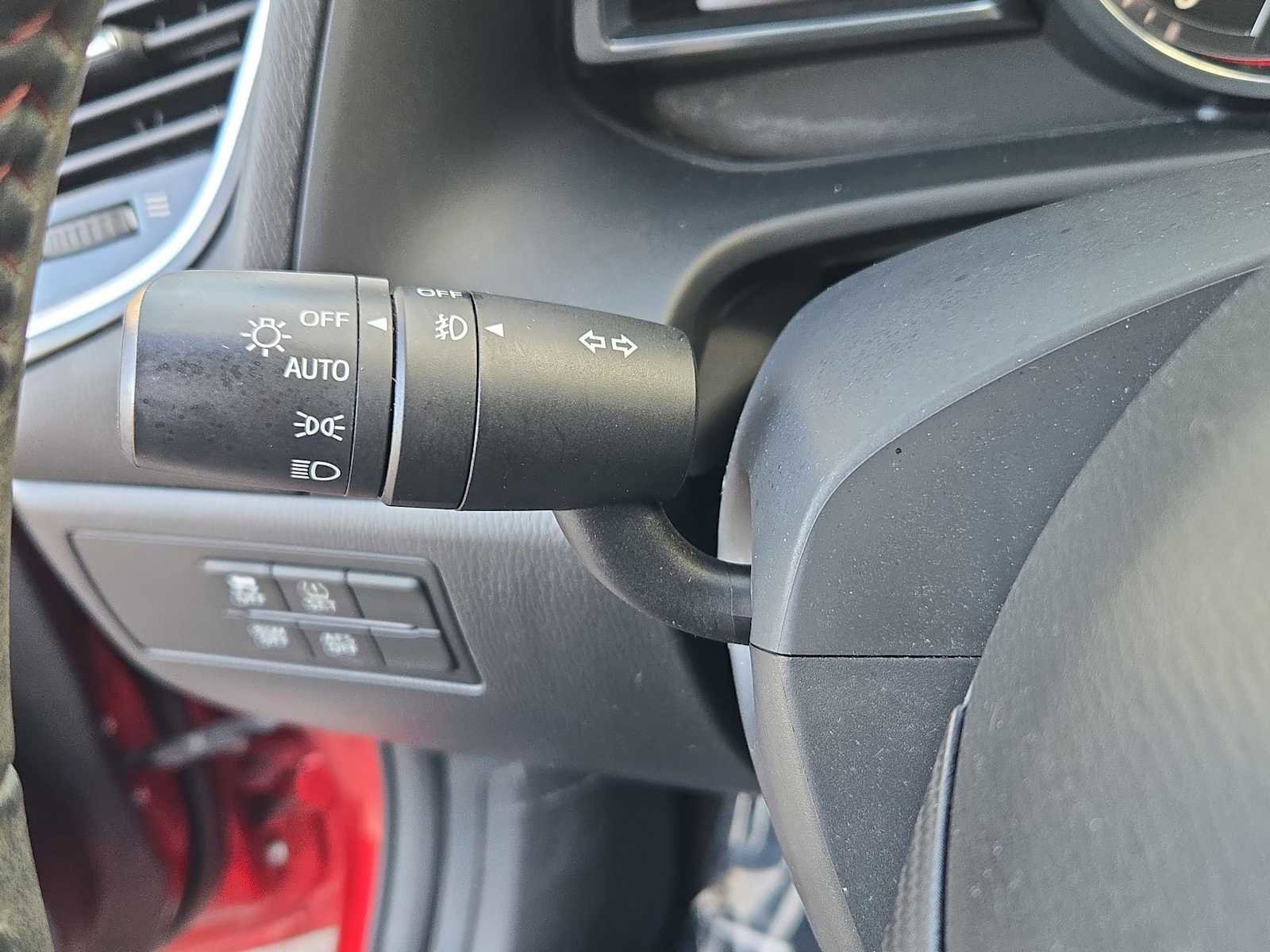 Used 2014 MAZDA MAZDA3 s Grand Touring image 28