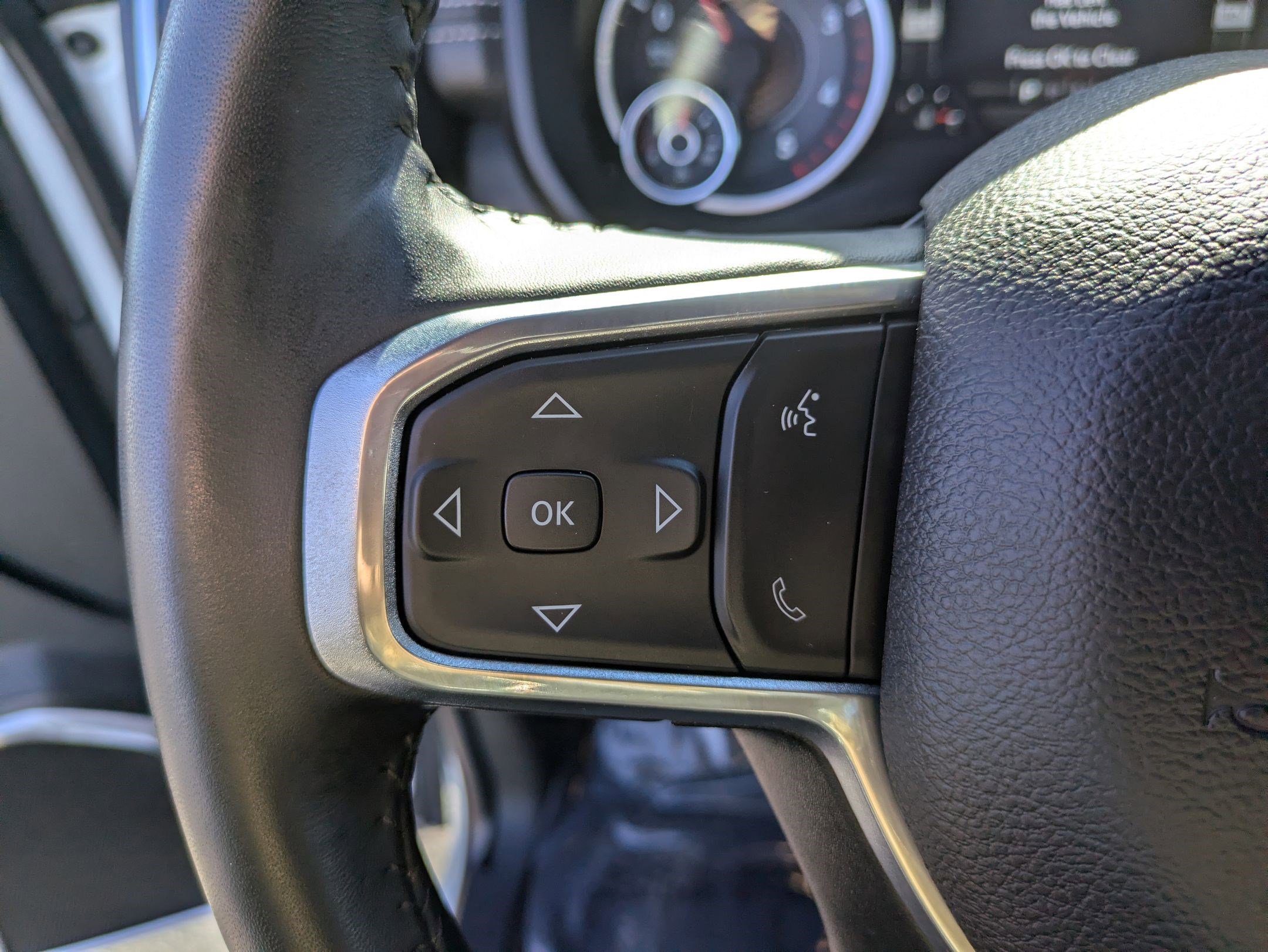 Used 2024 RAM 3500 Laramie w/ Sport Appearance Package AWD/4WD image 18