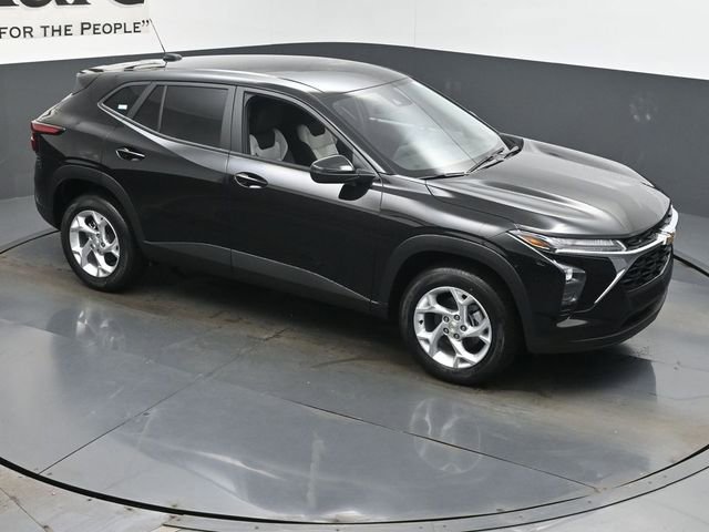 New 2026 Chevrolet Trax LS w/ LS Convenience Package image 16