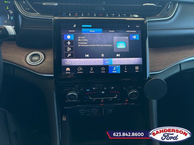 Used 2022 Jeep Grand Cherokee Summit w/ Advanced Protech Group IV AWD/4WD image 16