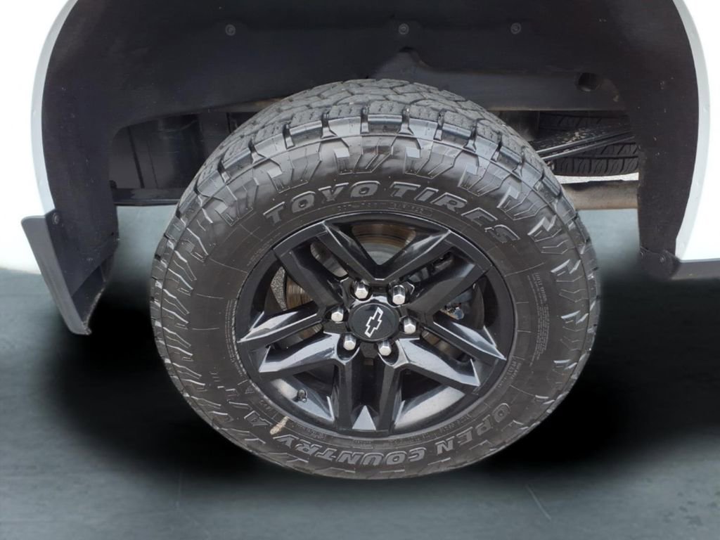 Used 2022 Chevrolet Silverado 1500 LT Trail Boss w/ Convenience Package II image 12