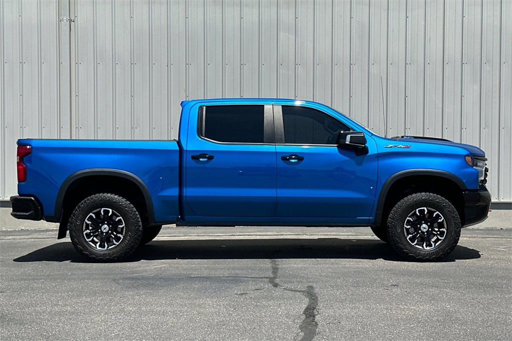 Used 2023 Chevrolet Silverado 1500 ZR2 w/ Technology Package image 4