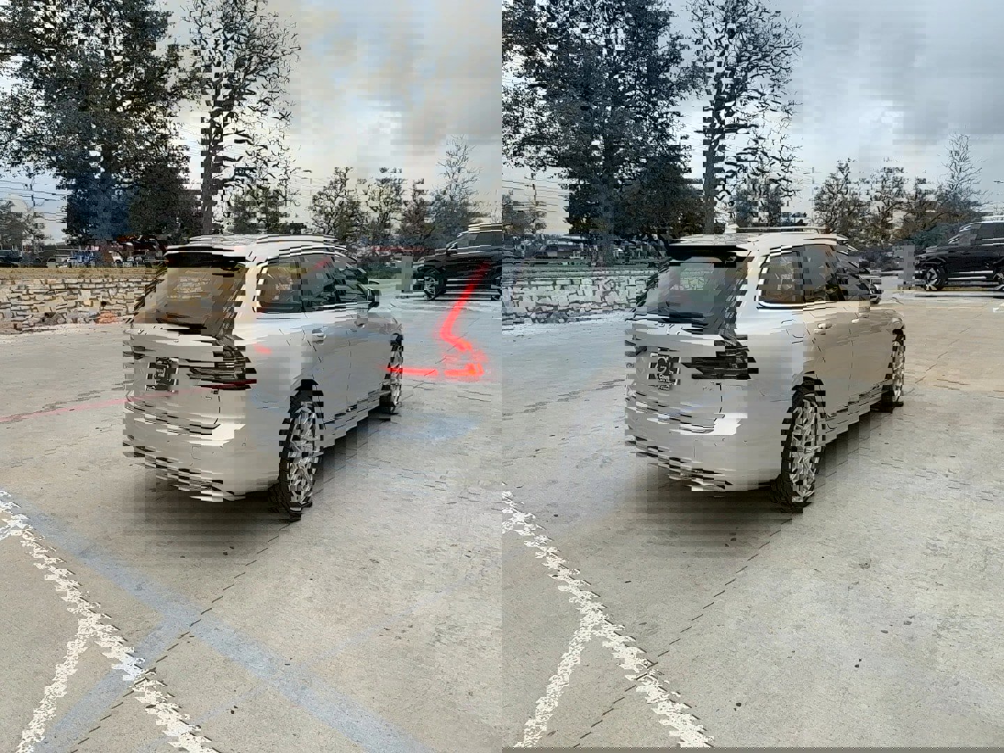 Used 2021 Volvo V90 T6 Inscription image 5