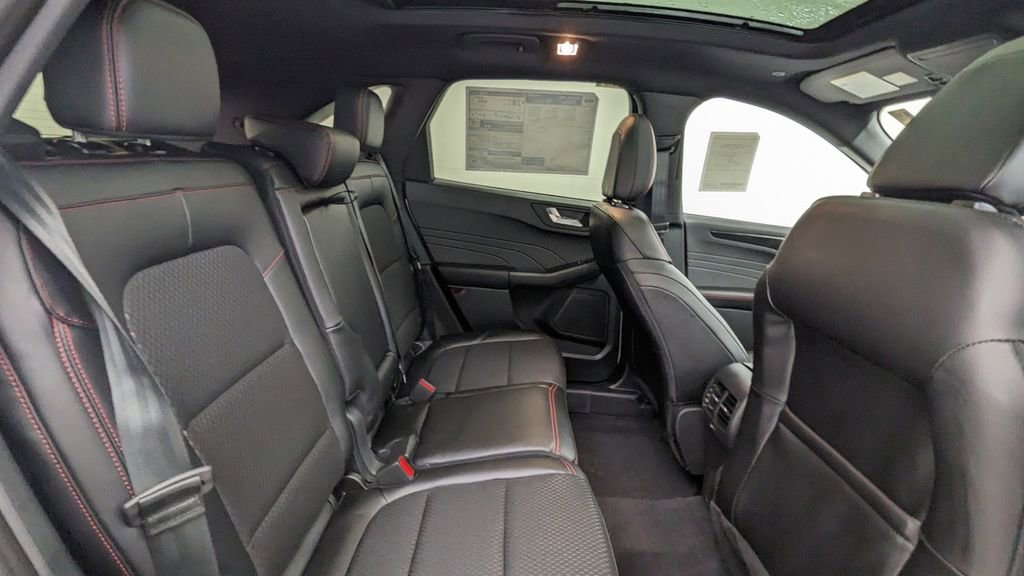 New 2026 Ford Escape ST-Line w/ Tech Pack #1 image 35