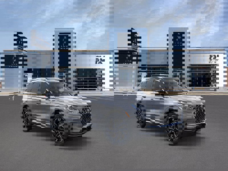 New 2025 Lincoln Corsair Reserve w/ Rear Removable Package Tray image 7