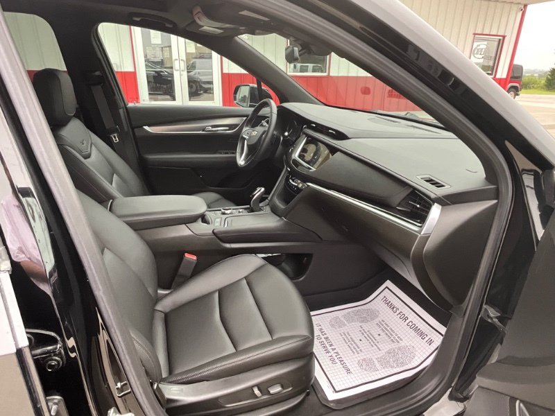 Used 2024 Cadillac XT6 Luxury w/ LPO, Floor Liner Package AWD/4WD image 10