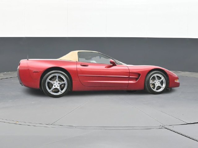 Used 2001 Chevrolet Corvette Convertible w/ Preferred Equipment Group2 RWD image 42