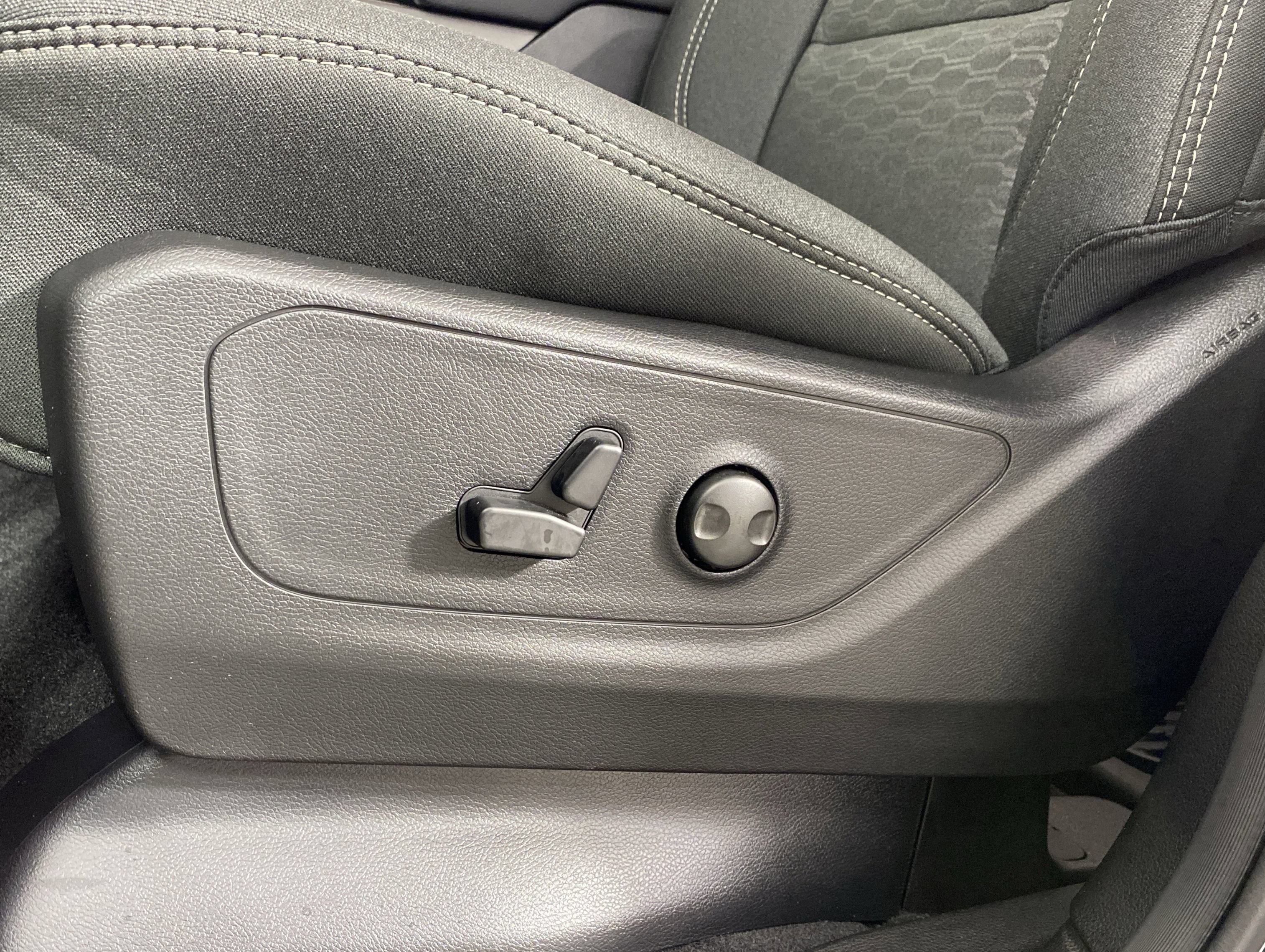 New 2026 RAM 1500 Big Horn AWD/4WD image 16