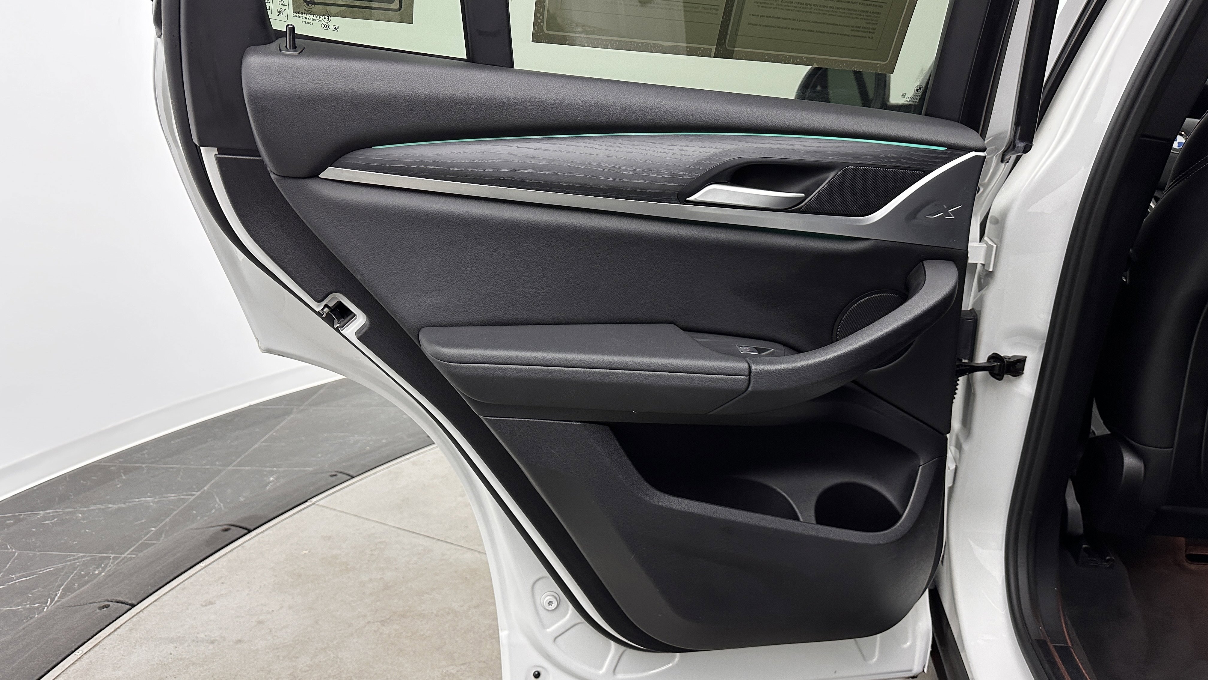 Used 2024 BMW X3 sDrive30i w/ Convenience Package image 28