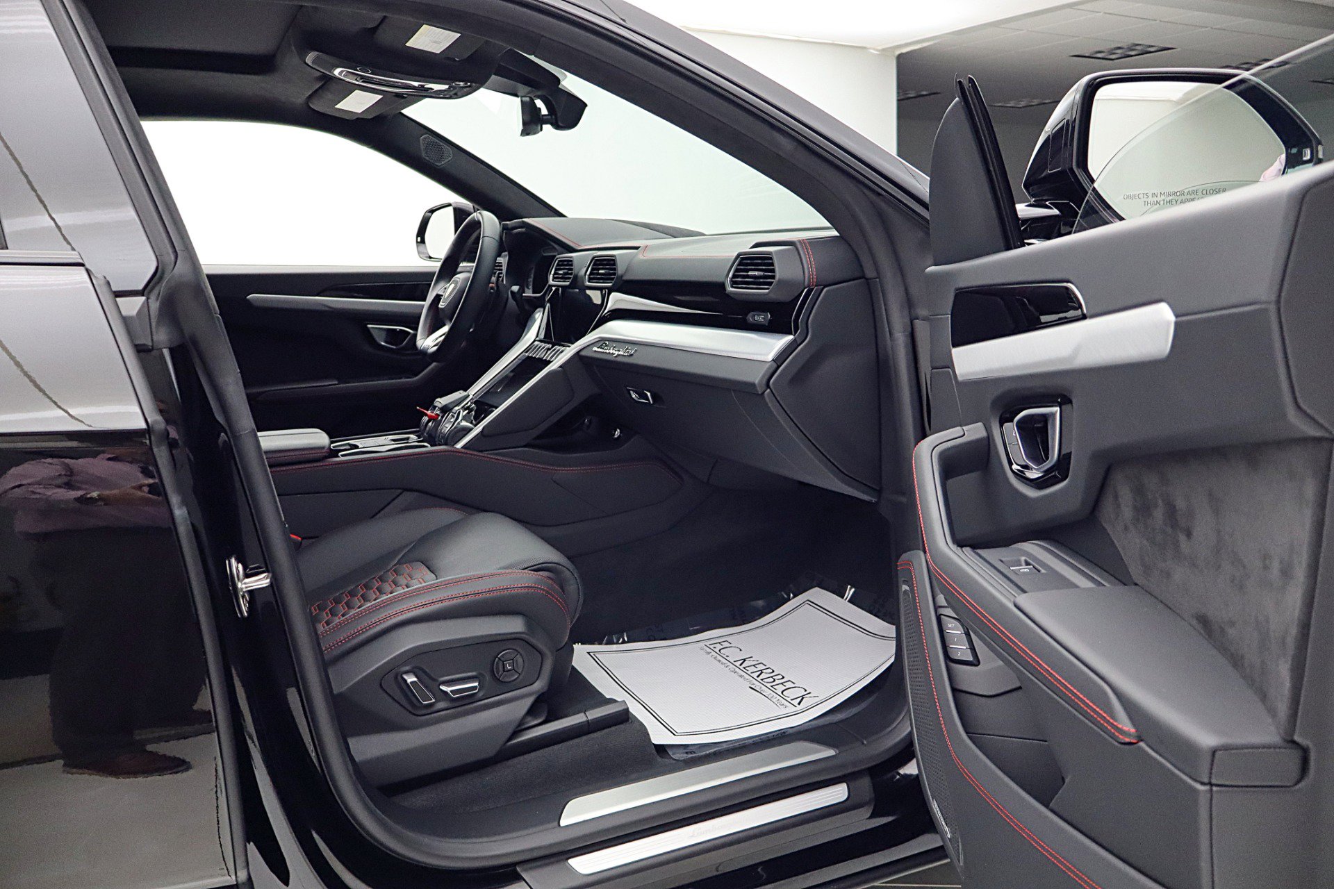 Used 2024 Lamborghini Urus S image 43