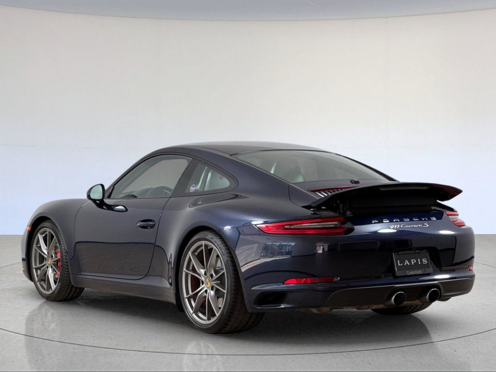 Used 2019 Porsche 911 Carrera S RWD image 3