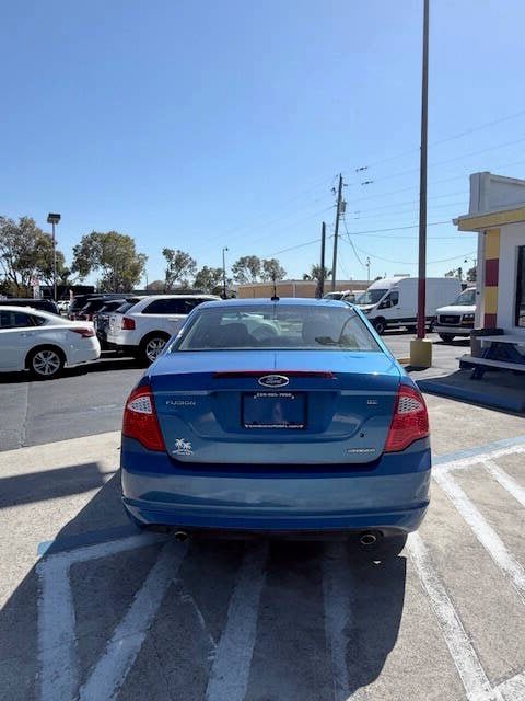Used 2011 Ford Fusion SE FWD image 6