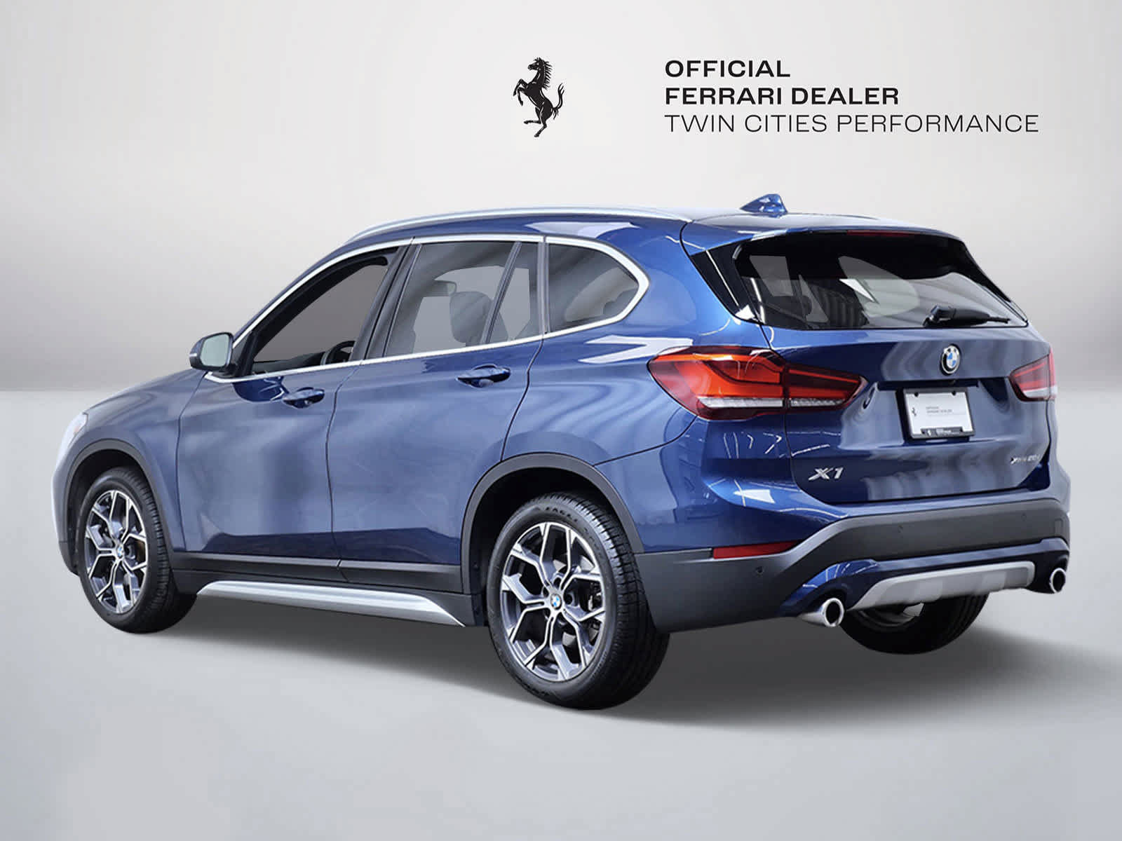 Used 2021 BMW X1 xDrive28i w/ Convenience Package AWD/4WD image 3