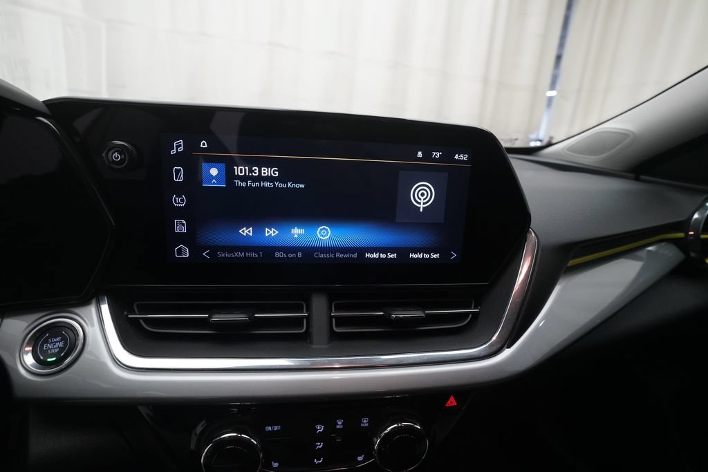 Used 2024 Chevrolet Trax LT w/ Driver Confidence Package FWD image 18