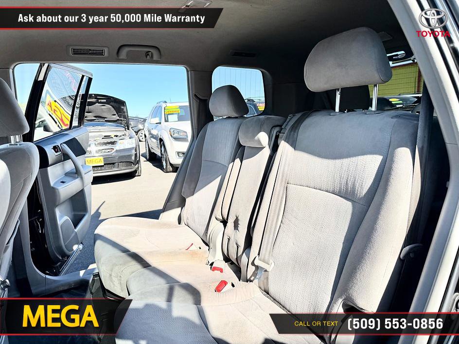 Used 2013 Toyota Highlander 4WD w/ Cold Weather Pkg image 17