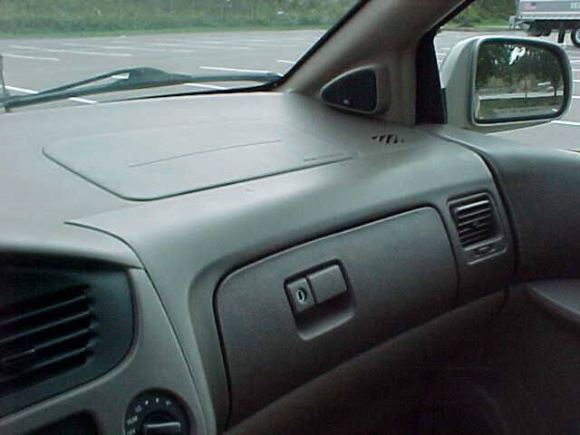 Used 2002 Toyota Sienna LE FWD image 17