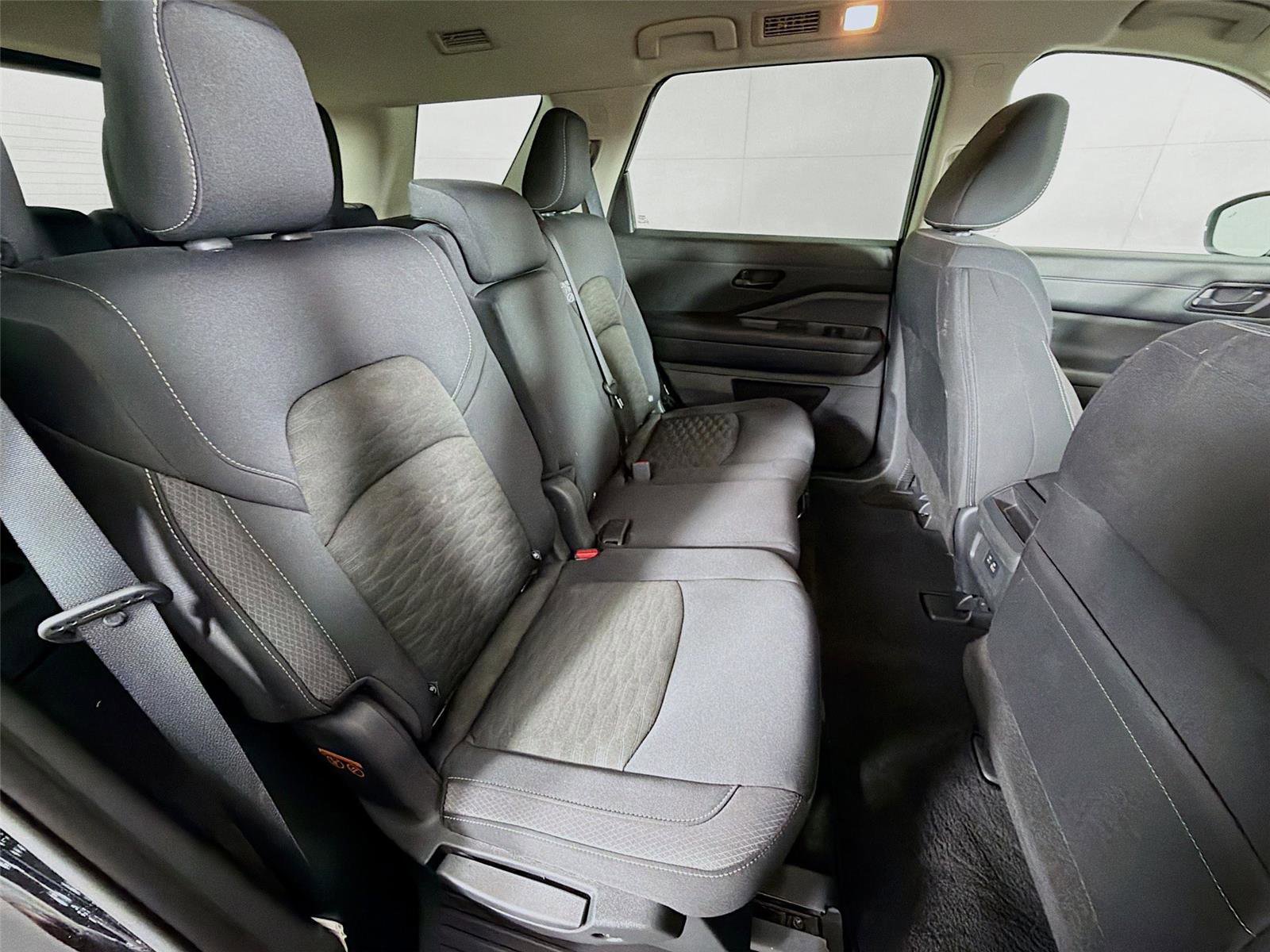Used 2023 Nissan Pathfinder S AWD/4WD image 26