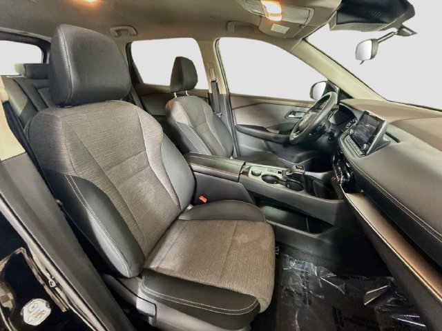 Used 2022 Nissan Rogue SV AWD/4WD image 28