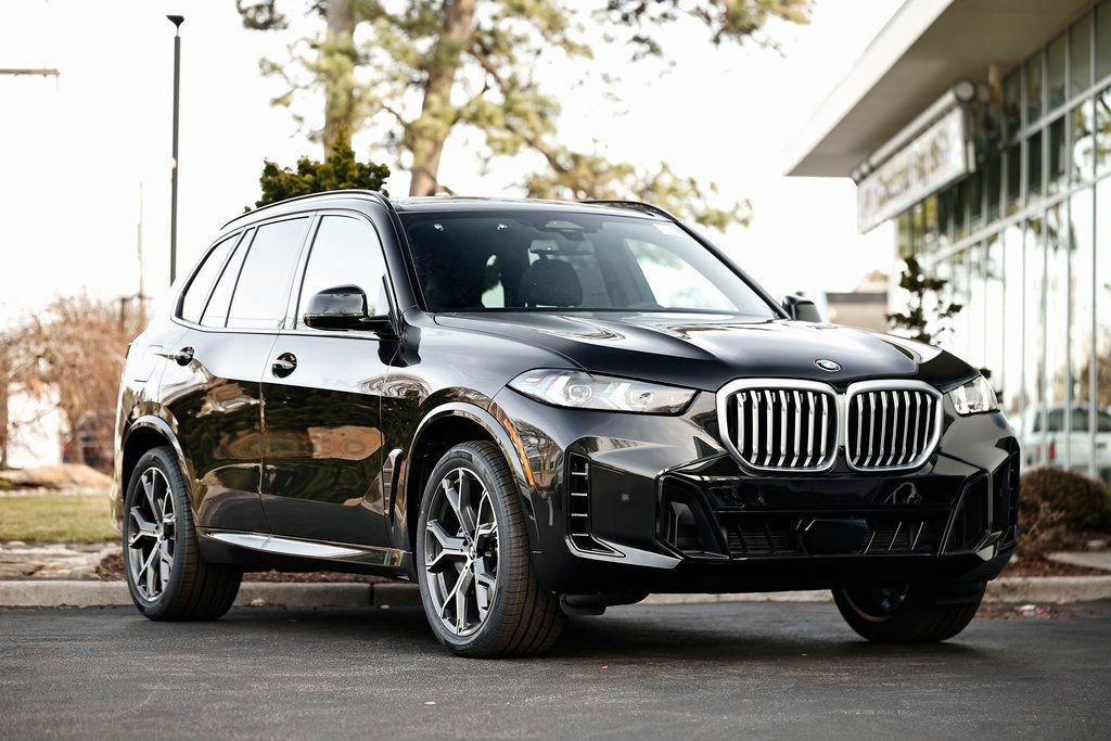 New 2026 BMW X5 xDrive40i w/ M Sport Package