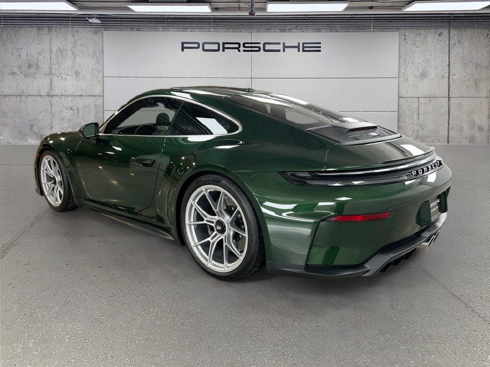 Certified 2025 Porsche 911 GT3 RWD image 3