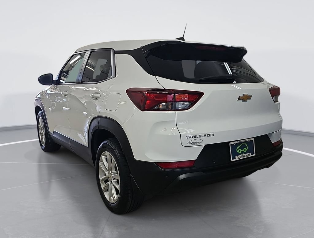 Certified 2024 Chevrolet TrailBlazer LS w/ LS Convenience Package FWD image 6