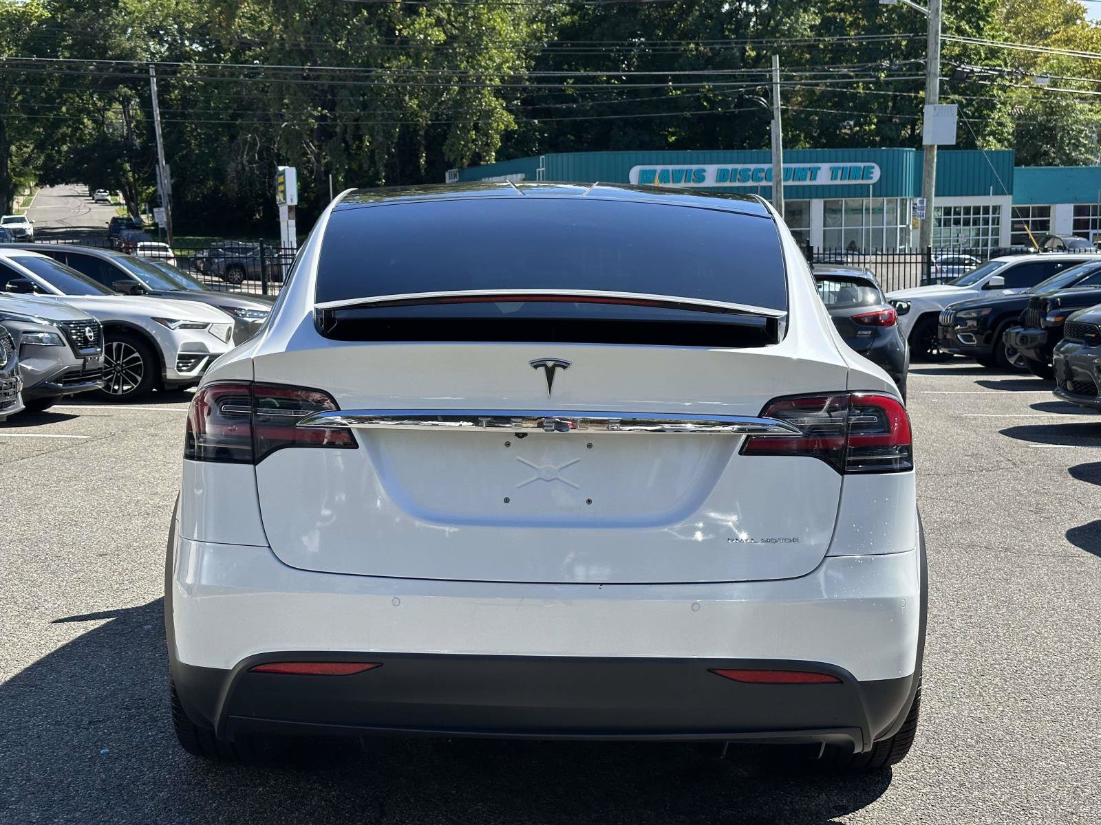 Used 2020 Tesla Model X Long Range AWD/4WD image 4