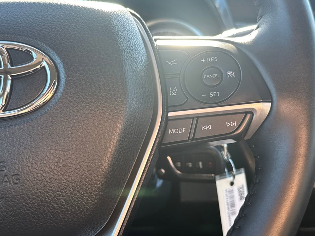 Used 2023 Toyota Camry LE image 20
