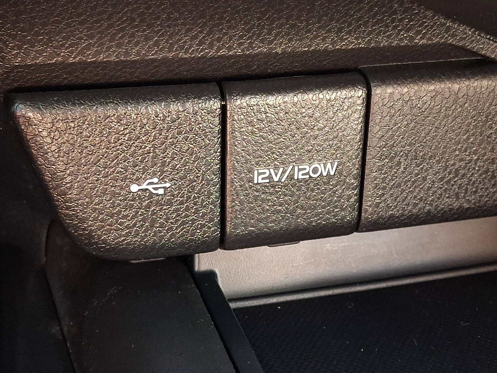 Used 2022 Toyota Camry SE AWD/4WD image 23