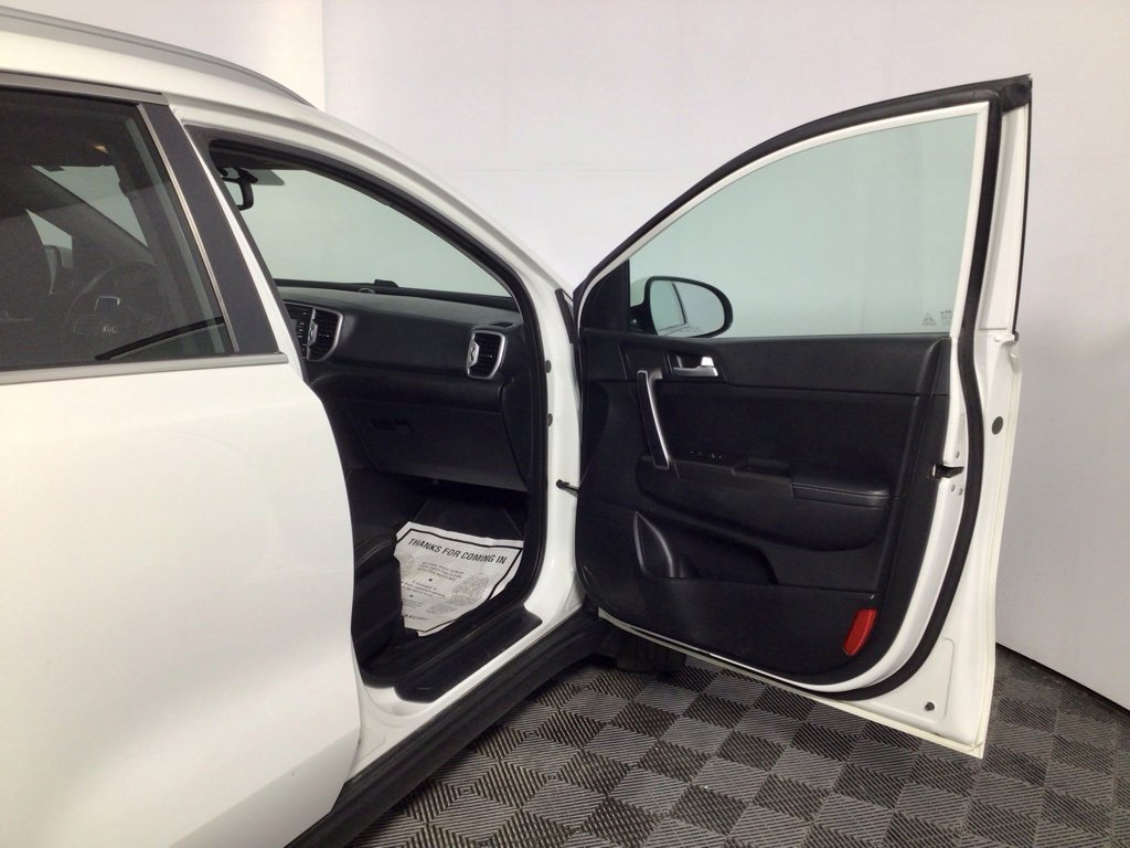 Used 2017 Kia Sportage LX w/ LX Popular Package image 30