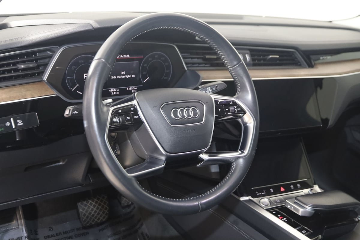 Used 2020 Audi e-tron Premium Plus AWD/4WD image 6