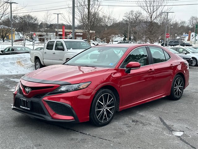 Certified 2021 Toyota Camry SE image 2