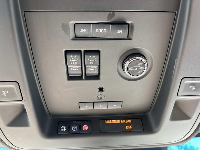 Used 2018 Cadillac Escalade ESV Platinum AWD/4WD image 45